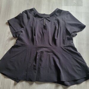 Torrid Plus Size 2 Womens Black Short Sleeve Peplum Top With Keyhole Back